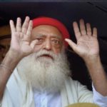 आसाराम बापू ने किए रामलला के दर्शन, बोले- तीर्थों में जाने से कल्याण होता है