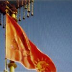 राम मंदिर : 22 फीट लंबे धर्म ध्वज पर तेज हवा…धूप का असर नहीं; 360 डिग्री घूमने वाले विशेष चैंबर पर स्थापित