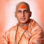 स्वामी अवधेशानंद जी गिरि के जीवन सूत्र:सच्ची उन्नति अपने परिवार और शुभचिंतकों को साथ लेकर आगे बढ़ने में है, सभी का सम्मान करें