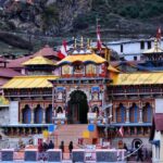 बद्रीनाथ धाम में बढ़ी श्रद्धालुओं की भीड़, ब्रह्मकपाल में पिंडदान