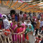 पंचकूला के माता मनसा देवी मंदिर में 49 हजार से ज्यादा श्रद्धालु पहुंचे
