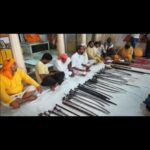 विजयदशमी पर संतों ने किया शस्त्र पूजन